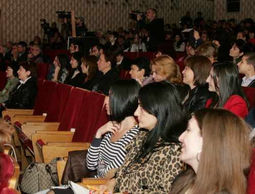 Гости фестиваля "Кунаки". Черкесск, 16 октября 2013 г. Фото Татьяны Гантимуровой для "Кавказского узла"