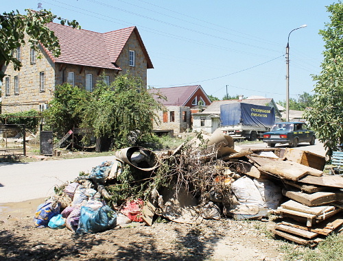 Краснодарский край, Крымск. На одной из улиц после наводнения. 9 июля 2012 г. Фото Никиты Серебрянникова для "Кавказского узла"