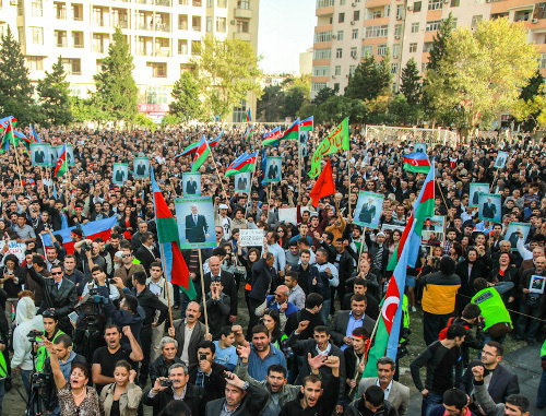 Баку, 12 октября 2013 г. Митинг несогласных с итогами президентских выборов в Азербайджане. Фото Азиза Каримова для "Кавказского узла"