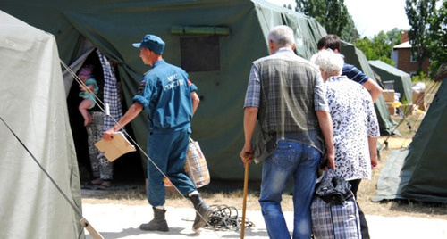 Беженцы с Украины в пункте временного размещения. Июнь 2014 г. Фото: ГУ МЧС России по Ростовской области
