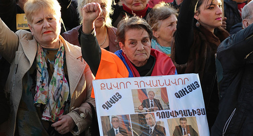 Митинг предвыборного блока "АНК – НПА" в Ереване. 28 марта 2017 г. Фото Тиграан Петросяна для "Кавказского узла"