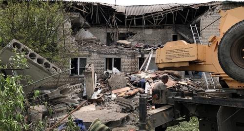 Последствия взрыва в жилом доме в поселке Чистоозёрный. 12 мая 2019 года. Фото Вячеслава Прудникова для "Кавказского узла".