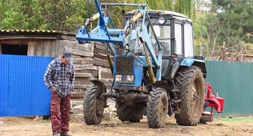 Житель хутора в Волго-Ахтубинской пойме. Фото Вячеслава Ященко для "Кавказского узла"