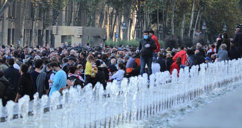 Участники митинга оппозиции в Тбилиси 1 ноября 2020 года. Фото Инны Кукуджановой для "Кавказского узла".