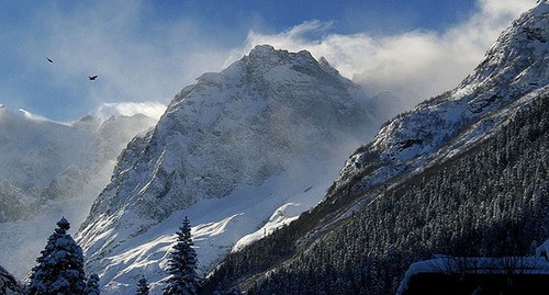 Домбай. Фото: Peter Shmelev - Flickr: Домбай, Кавказ, Россия / Dombay, Caucasus, Russia