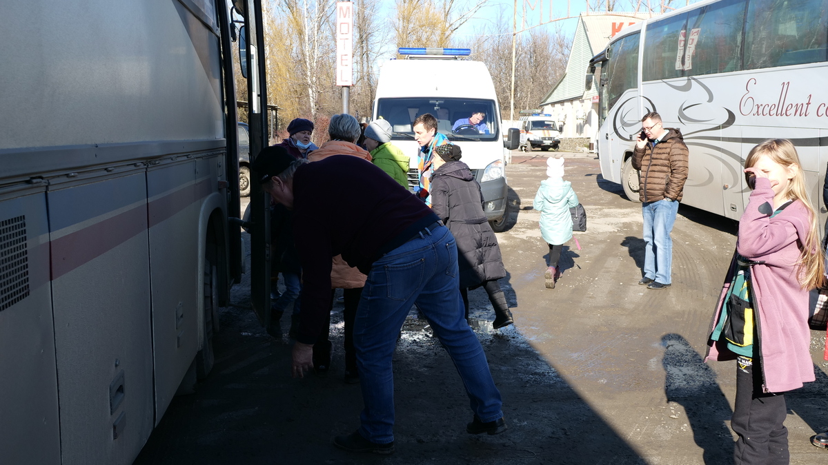 Беженцы из Луганска в Красносулинском районе Ростовской области. Фото Сергея Снежина для "Кавказского узла".