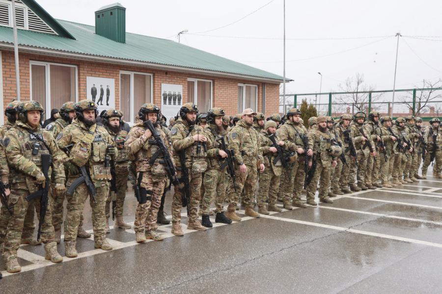 Сводный отряд чеченских полицейских. Фото: "Грозный Информ" https://www.grozny-inform.ru/news/svo/158796/